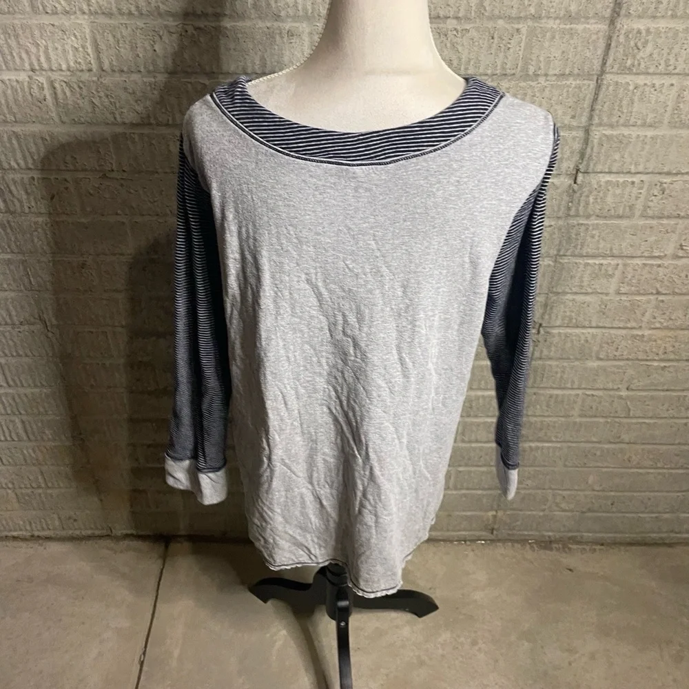 Neon Buddha Gray Navy Asymmetrical Striped Patchwork Casual Top‎ Size Large - Picture 3 of 4